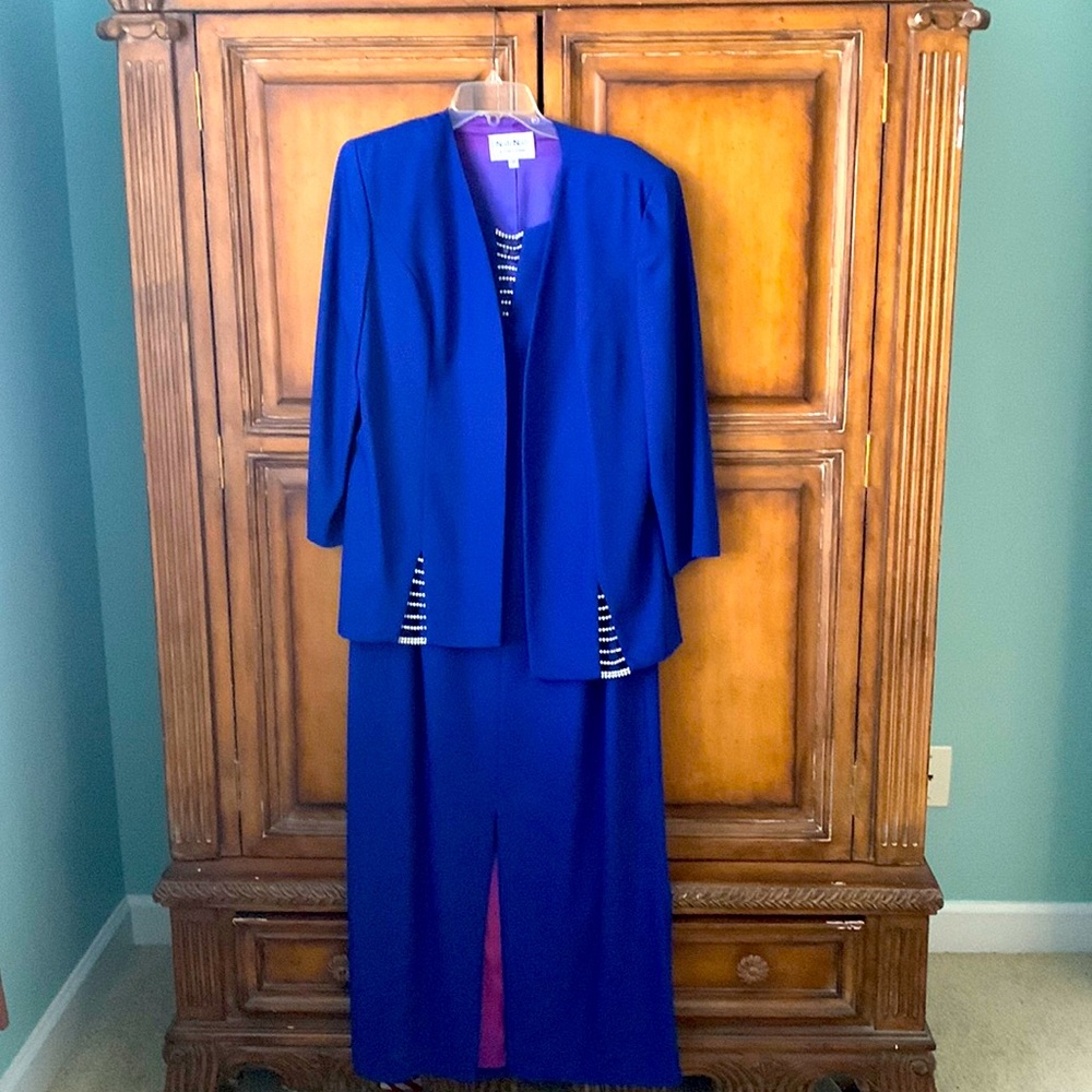 Beautiful Royal Blue Gown.